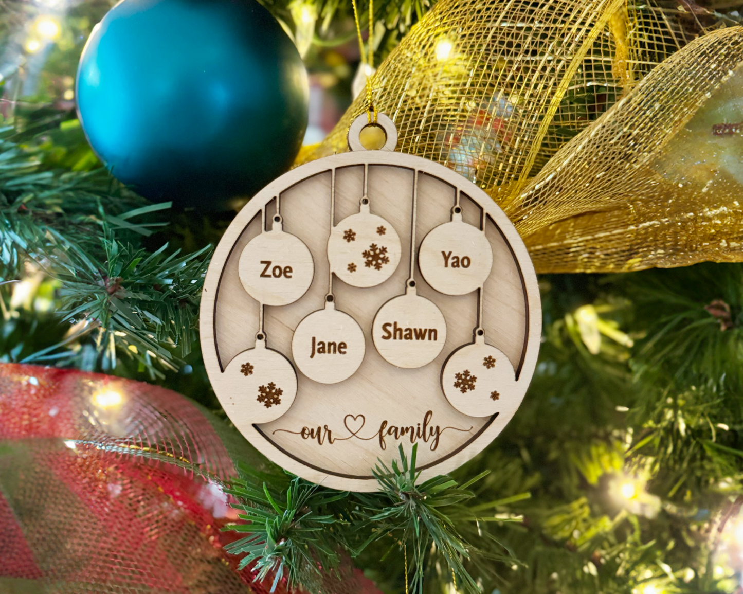 Personalized 7 Family Names Christmas Ornament for Christmas Tree Decoration Gift