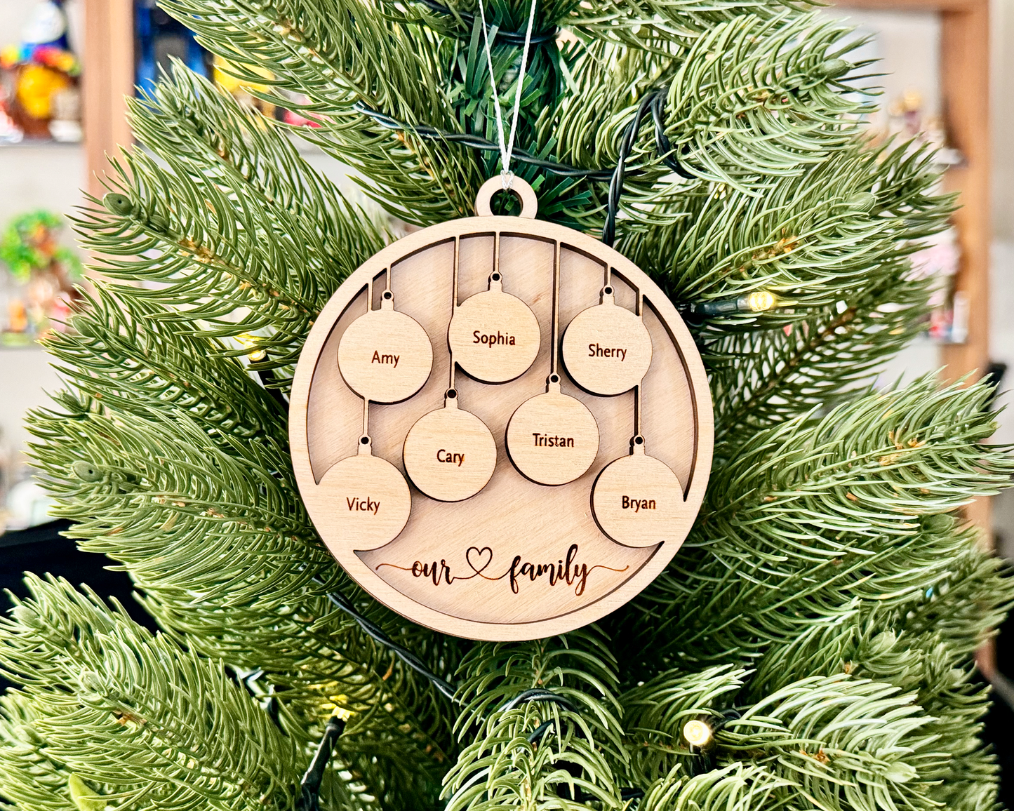 Personalized 7 Family Names Christmas Ornament for Christmas Tree Decoration Gift